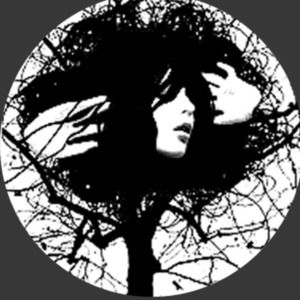 Meet your Posher, Layla